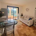 Cosy Family Cocoon With Beautiful Loggia Apartmán Fréjus